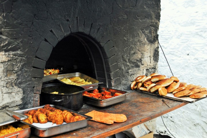 a tray of food on a grill